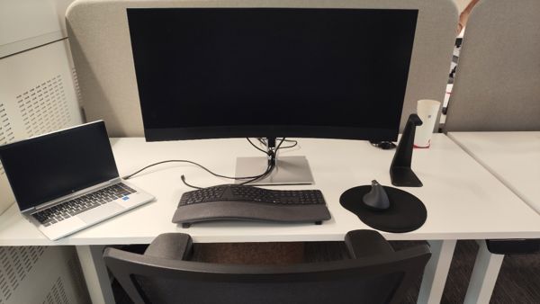 werkplek-tekoyah (1).jpeg werkplek-tekoyah (1).jpeg