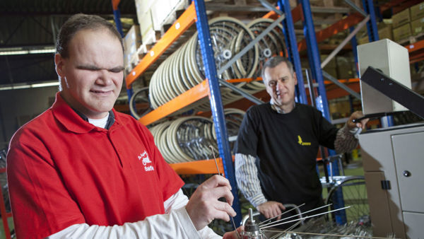 Visio-Hoogeveen-insteken-van-spaken.jpg Visio-Hoogeveen-insteken-van-spaken.jpg