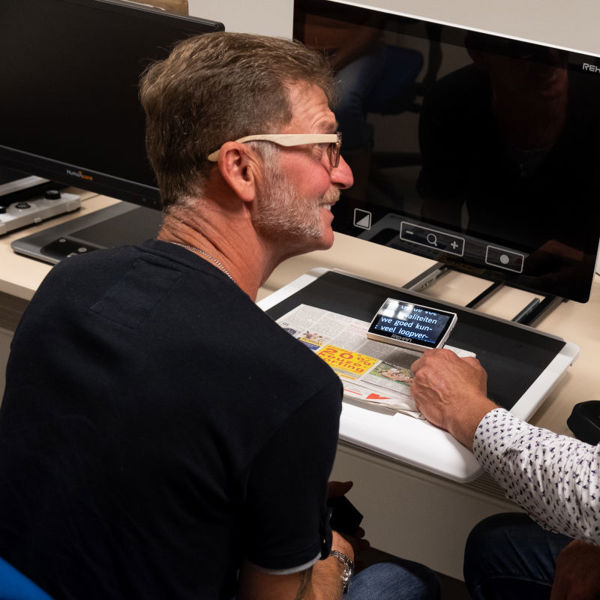 Header optometrist-meet-ogen-op-van-clie--nt.jpg Header optometrist-meet-ogen-op-van-clie--nt.jpg